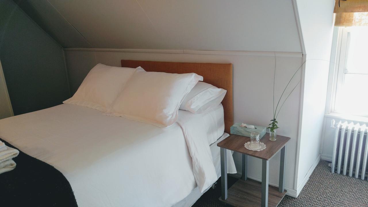 Pine Hill Arms Hotel Экстерьер фото