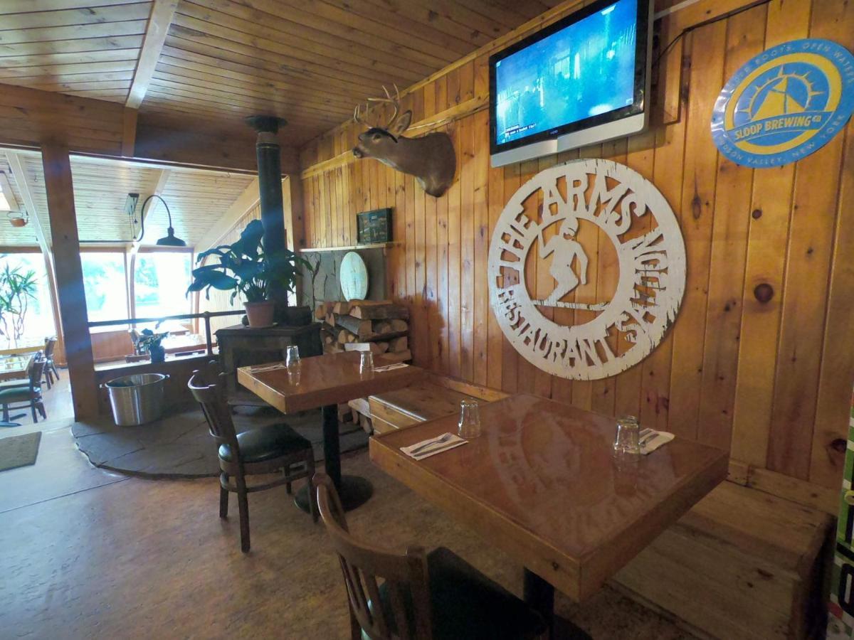 Pine Hill Arms Hotel Экстерьер фото